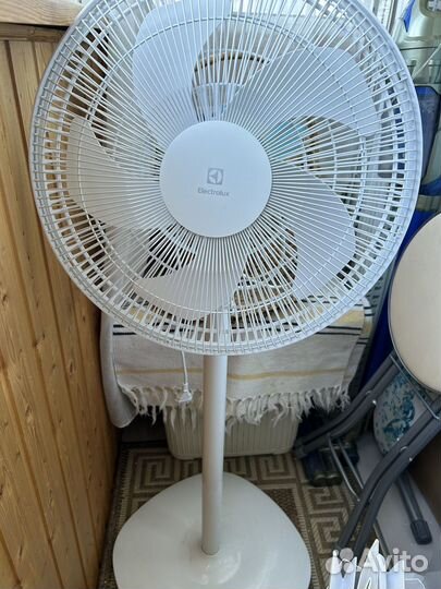 Вентилятор напольный electrolux