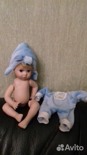 Кукла с одеждой