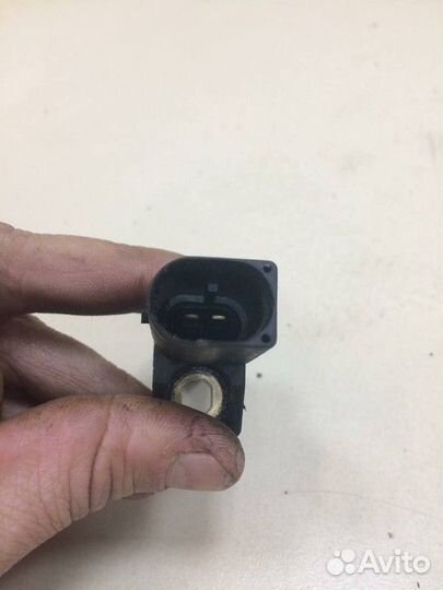 Датчик положения коленвала