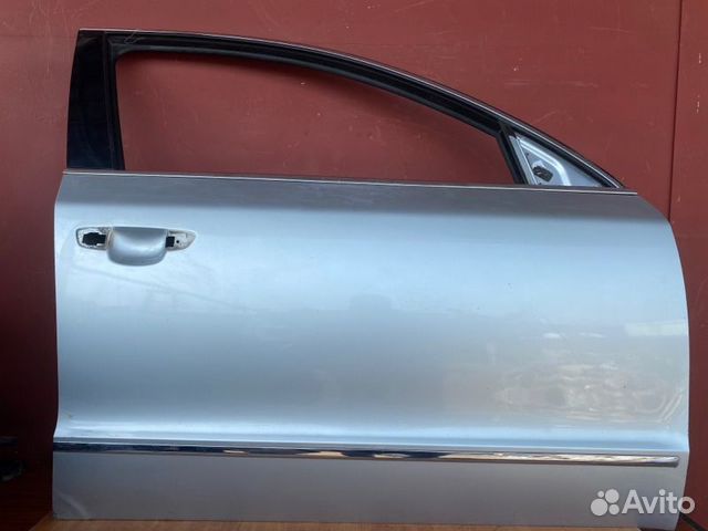 Дверь передняя правая Skoda Superb седан BMP 2009