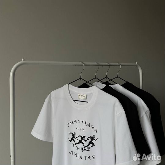 Футболка balenciaga