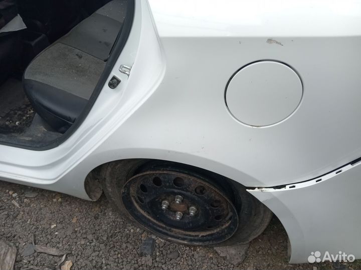 Задняя левая четверть Kia Rio 3