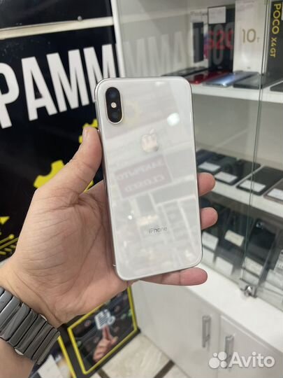 iPhone X, 64 ГБ
