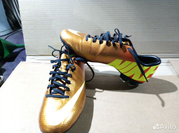 Футбольные бутсы nike mercurial