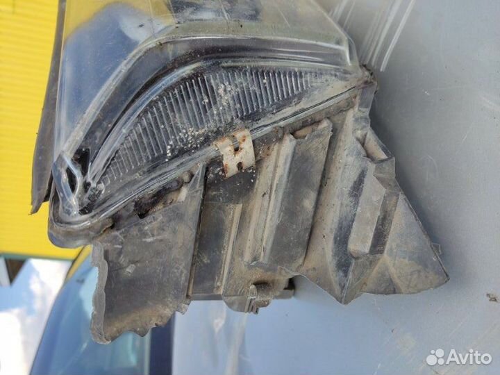 Фара правая Volvo S80 седан 2.8 T6 B6284T 272Л.С