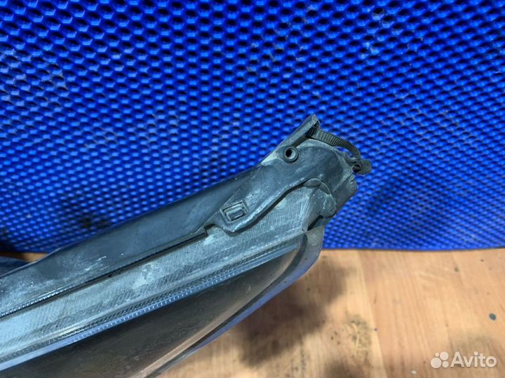 Фара левая Chevrolet Cruze