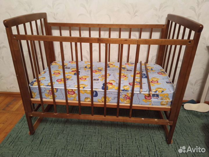 Детская кроватка