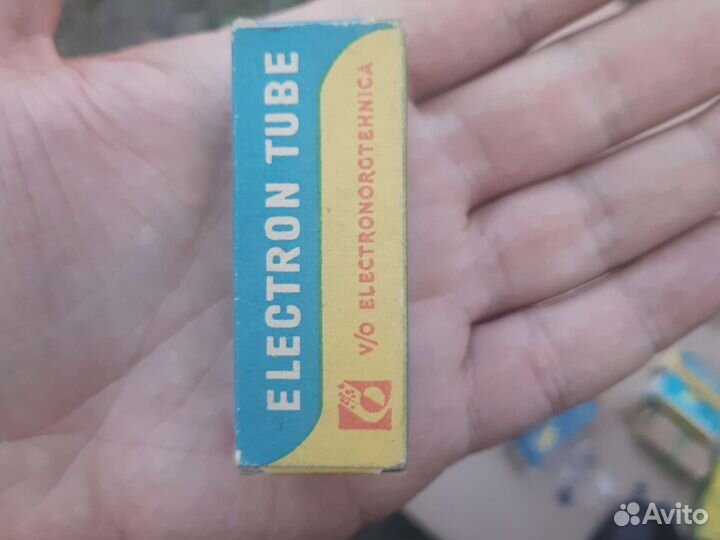 Радиолампа новая 6ж10п в коробке