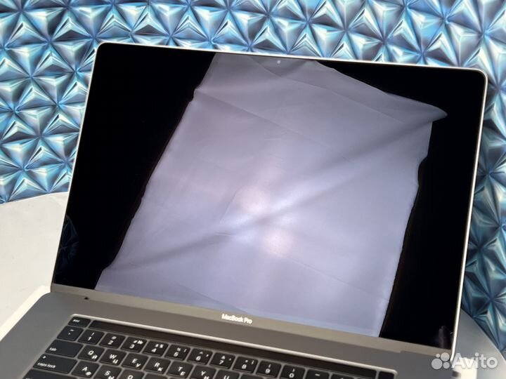 MacBook Pro 16 2019 512Gb Space Gray (акб 80 проц)