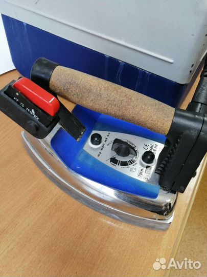 Парогенератор Silter 2035, Утюг