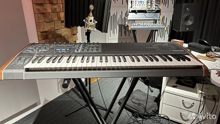 Синтезатор Virus TI 2 Keyboard