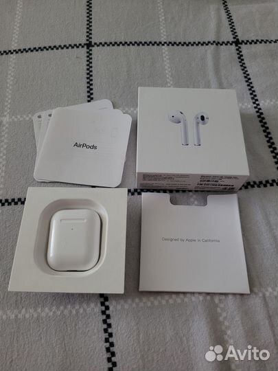 Apple AirPods 2 оригинал б/у