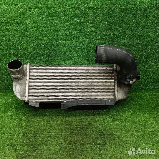 Интеркулер Kia Sportage 3 рест. 2014 282702F780