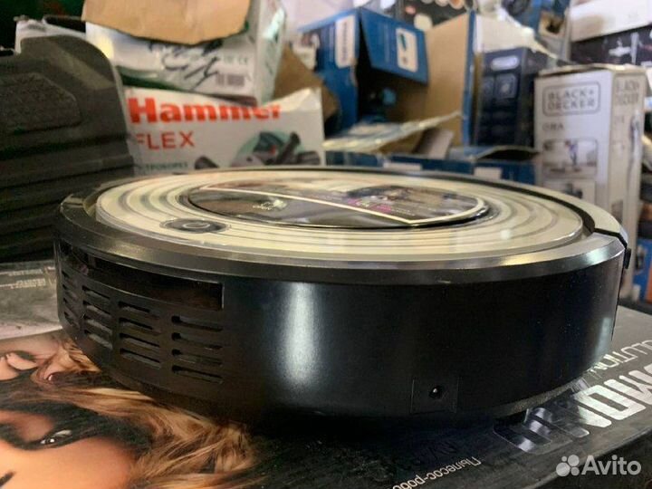 Робот-пылeсoс redmond