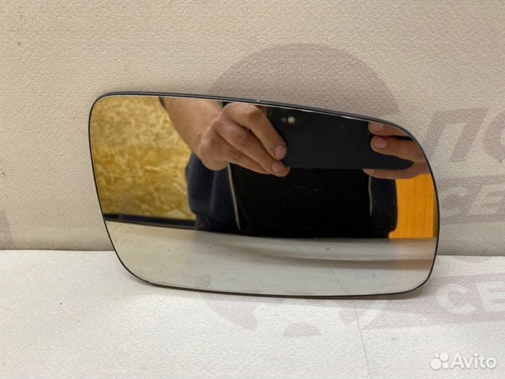 Зеркальный элемент правый Skoda Fabia 6Y AUA 2002