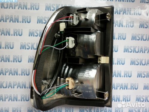 Фонарь задний для Toyota Land Cruiser 100