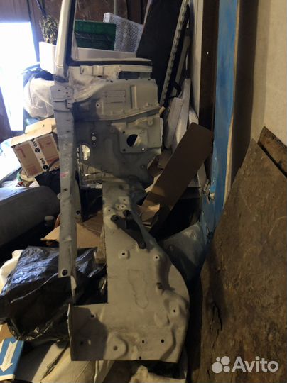 Стойка с лонжероном тойота Ленд Крузер 100 правый