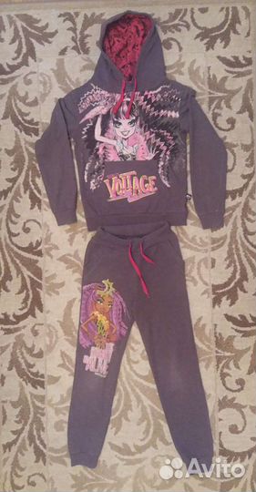 Спортивный костюм