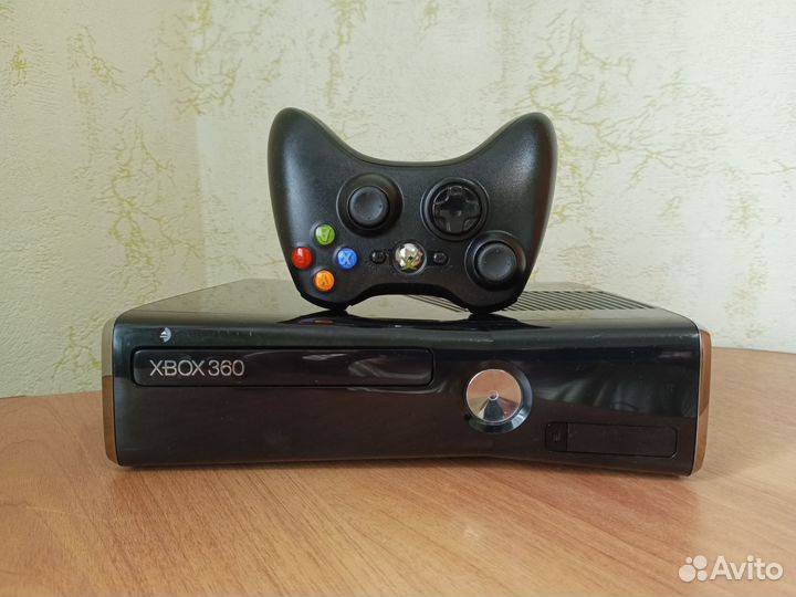 Продаю Xbox360 freeboot