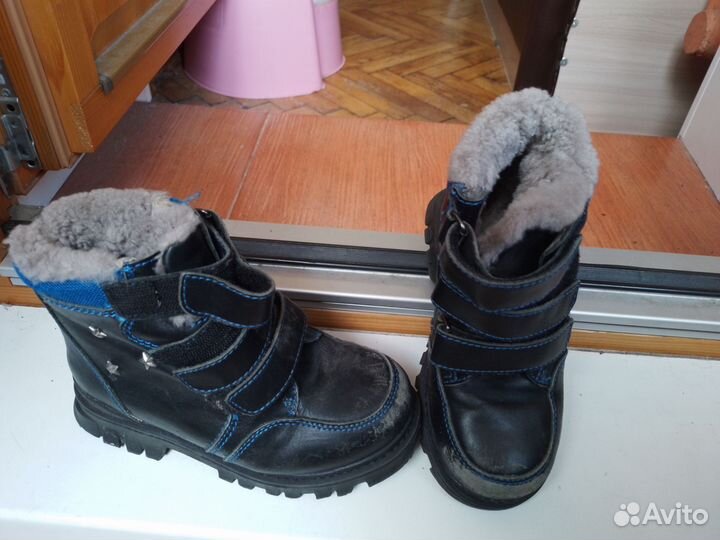 Отдам ботинки на мальчика