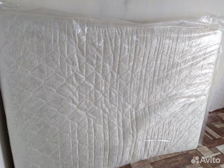 Матрас 140х200 бу