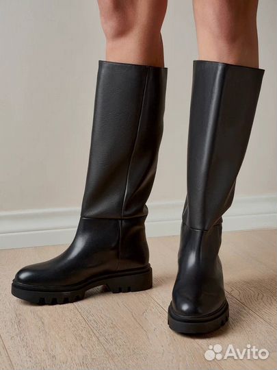 Сапоги трубы 38 39 40 Massimo Dutti