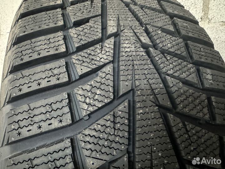 Hankook Winter I'Cept X RW10 265/50 R20 107T