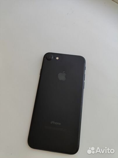 iPhone 7, 128 ГБ