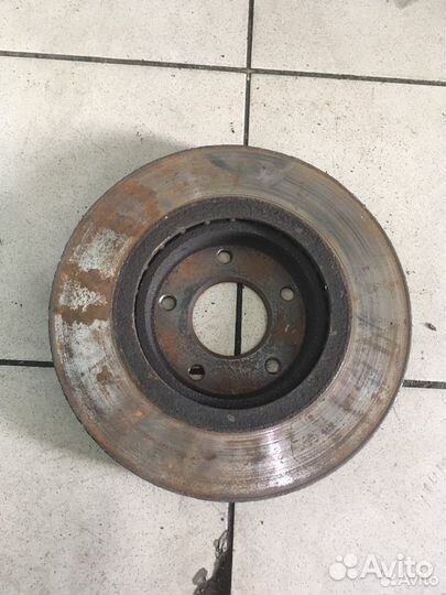 Тормозной диск передний Nissan Qashqai J10