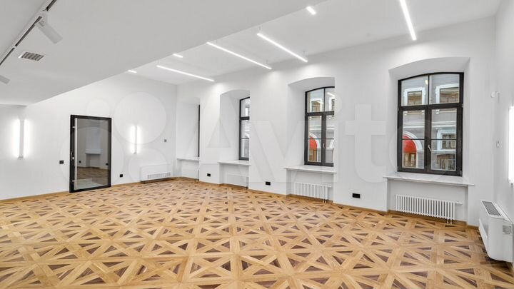 Сдам офисное помещение, 309.7 м²