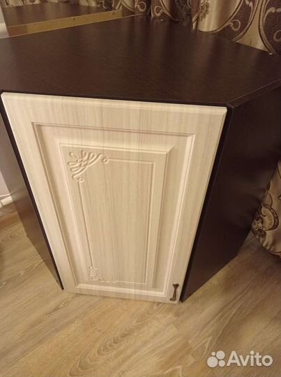 Шкафчик кухонный настенный