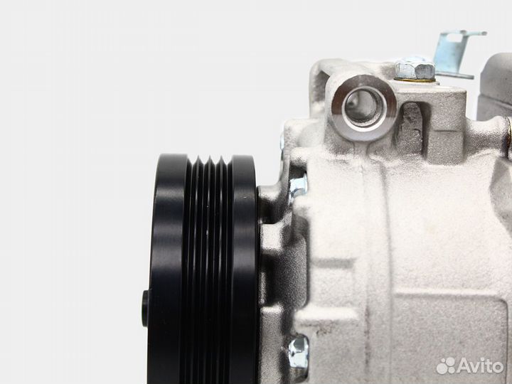 Компрессор кондиционера BMW E60 E61 E65 E66 VRN