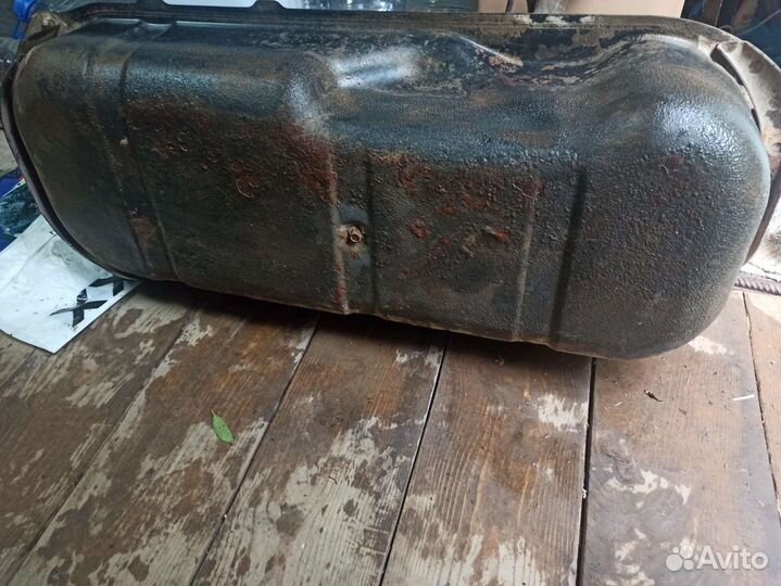 Топливный бак