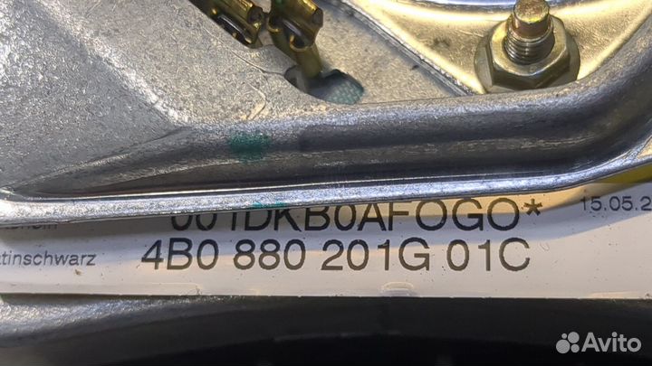 Подушка безопасности водителя Audi S6 (C5), 2000