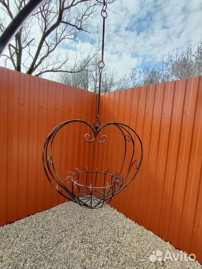 Кашпо подвесное