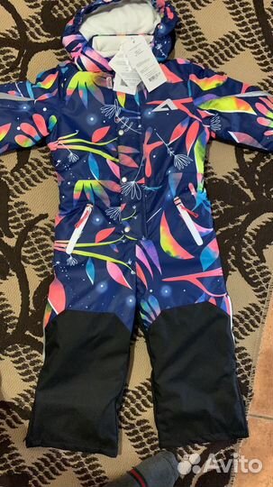 Зимний комбинезон для девочки