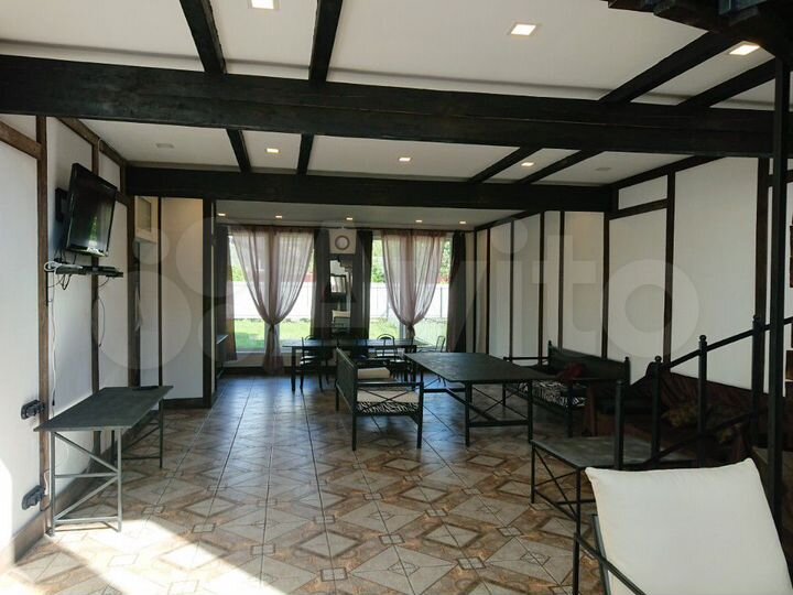 Коттедж 250 м² на участке 20 сот.