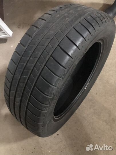 Bridgestone Turanza T005 215/55 R17