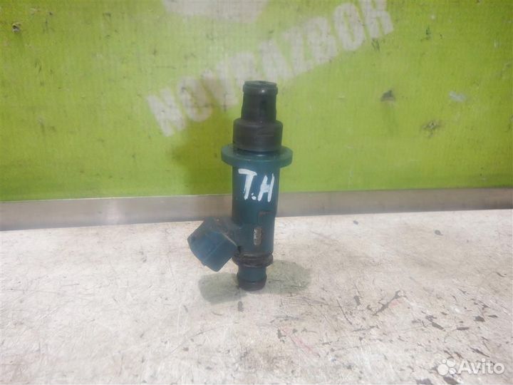 Форсунка инжекторная Тойота Хайлендер