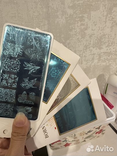 Контейнер с гель лаками