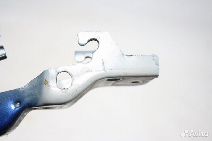 Петля багажника Kia Rio 3