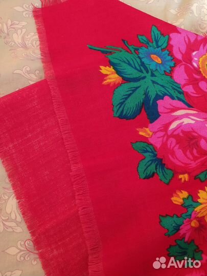 Платок с цветами