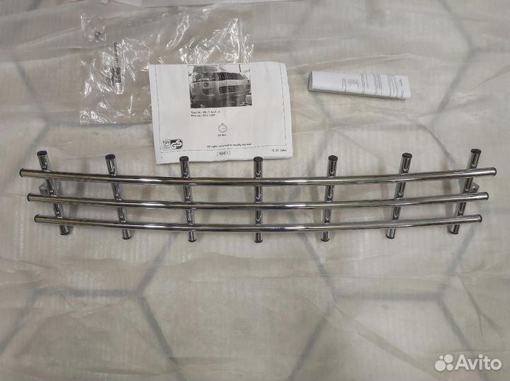 Решетка в бампер Hyundai Tucson 2004-2010