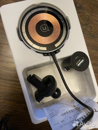 Беспроводная автомобильная зарядка usams