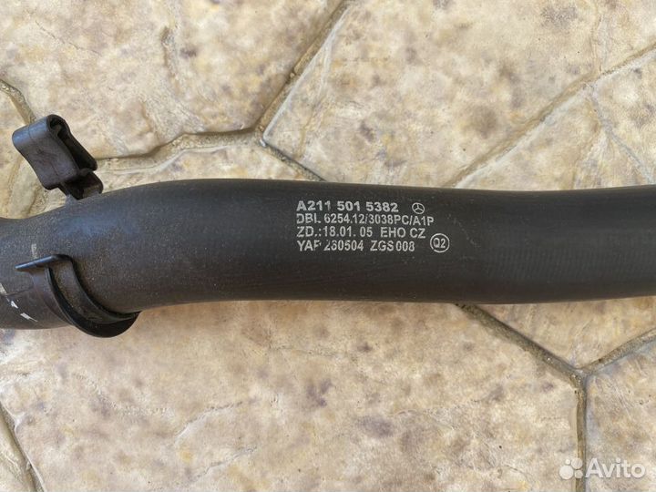 Патрубок радиатора верхний Mercedes E-Class W211