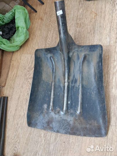 Лопата совковая большая