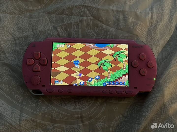 Sony PSP прошитая (зарядка + чехол + игры)