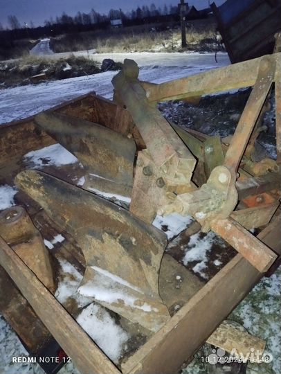 Плуг двухкорпусный т 40,мтз,юмз
