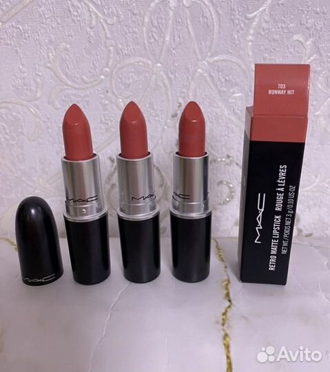 Помада MAC Матовая 703 Runway hit