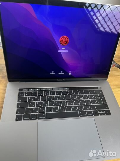 Apple macbook pro 15 (2017г)